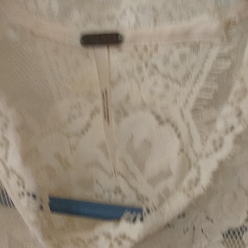 Blouse - Picture 3 of 3